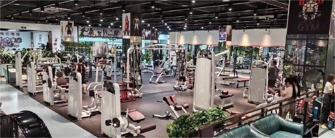 徒手健身比器械健身又省錢(qián)又方便，為什么練的人卻很少？
